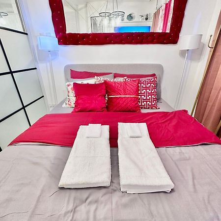 Aesthetic One Bedroom Beside Sm W Pool, Wifi And Netflix 카가얀드오로 외부 사진