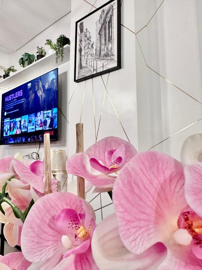 Aesthetic One Bedroom Beside Sm W Pool, Wifi And Netflix 카가얀드오로 외부 사진