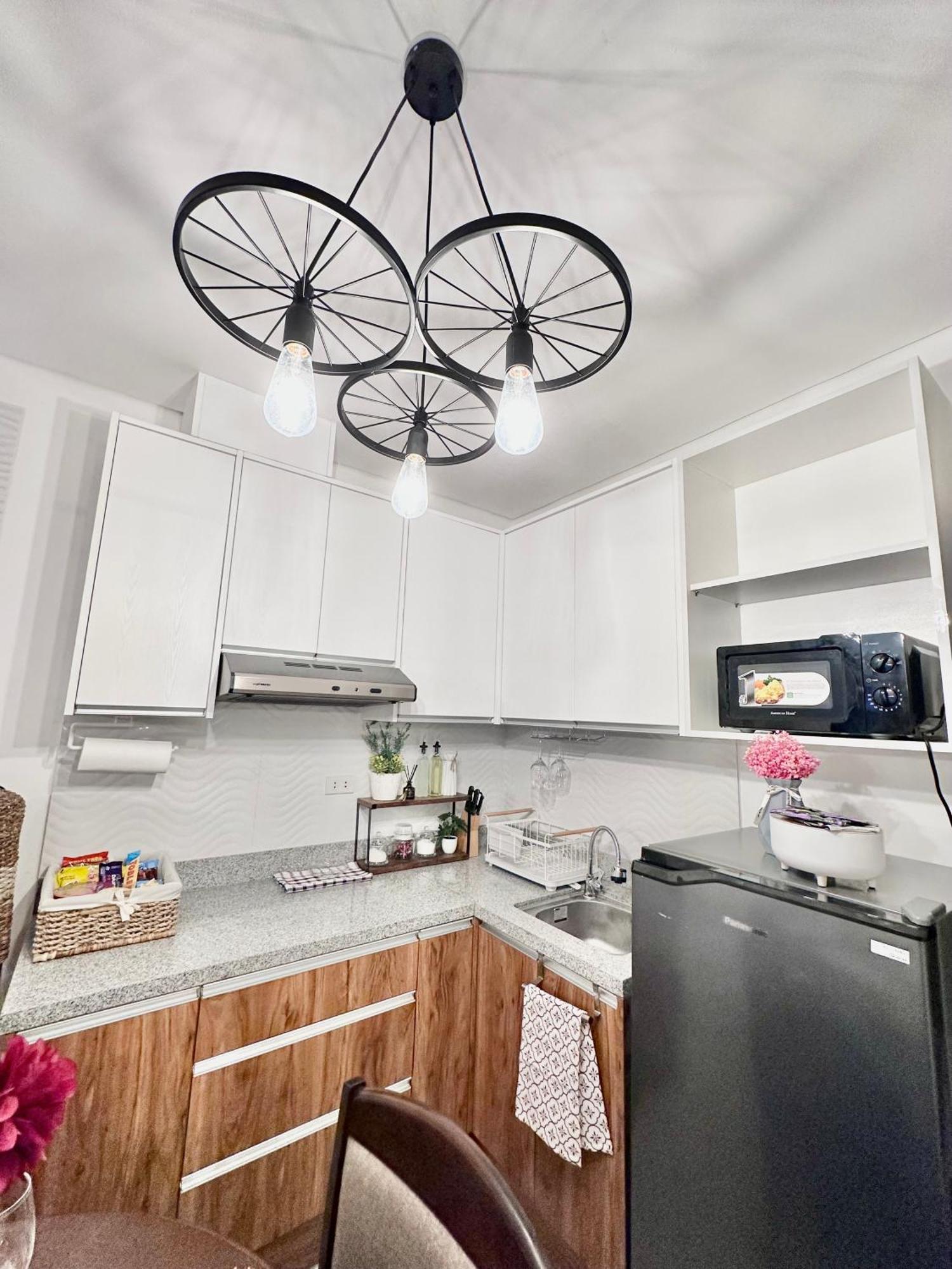 Aesthetic One Bedroom Beside Sm W Pool, Wifi And Netflix 카가얀드오로 외부 사진