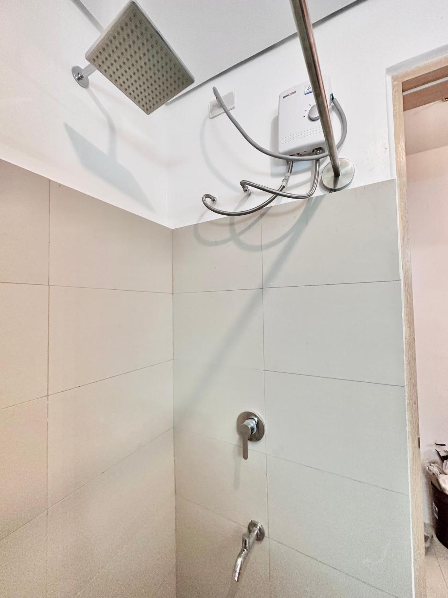 Aesthetic One Bedroom Beside Sm W Pool, Wifi And Netflix 카가얀드오로 외부 사진