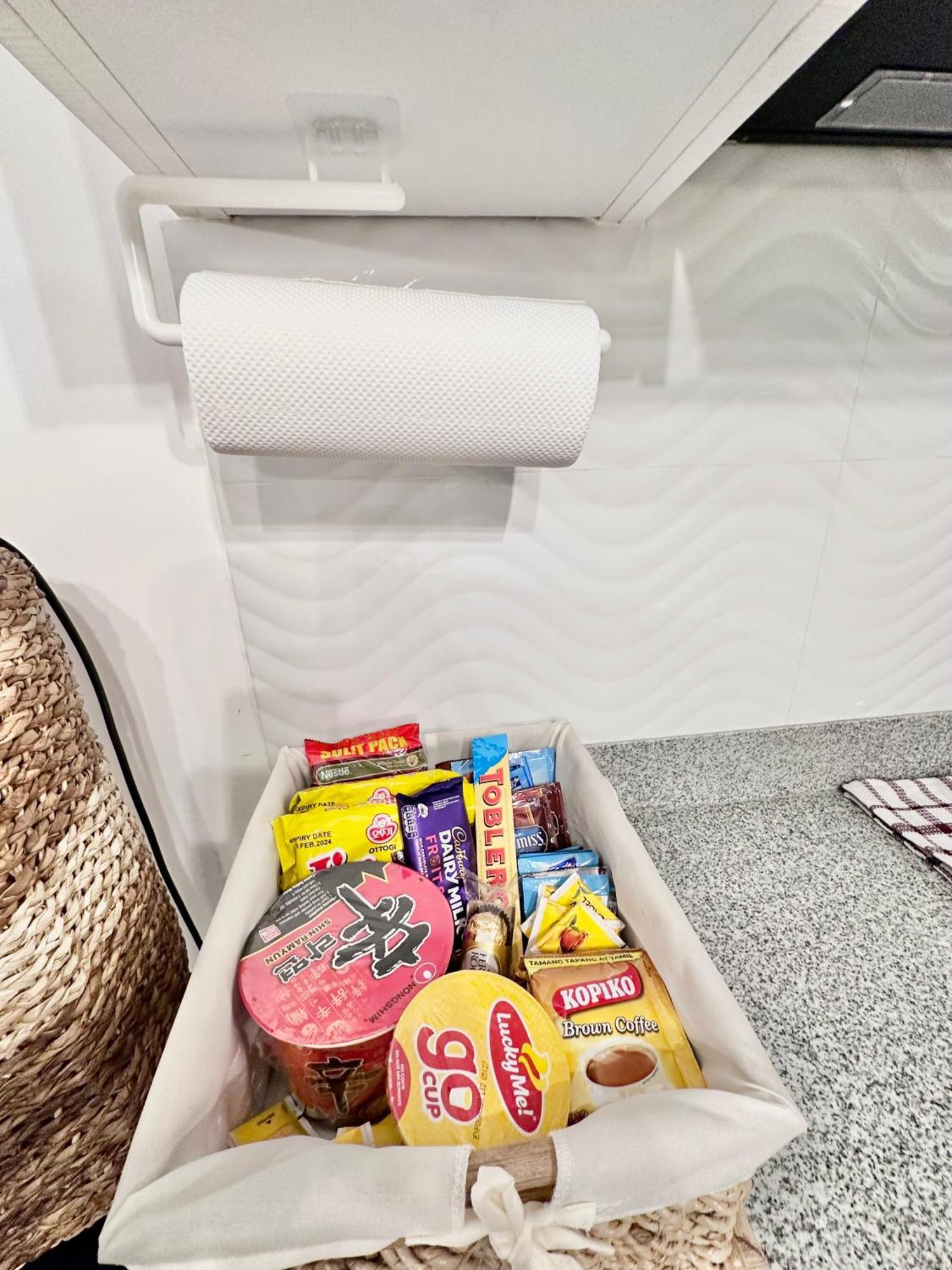 Aesthetic One Bedroom Beside Sm W Pool, Wifi And Netflix 카가얀드오로 외부 사진