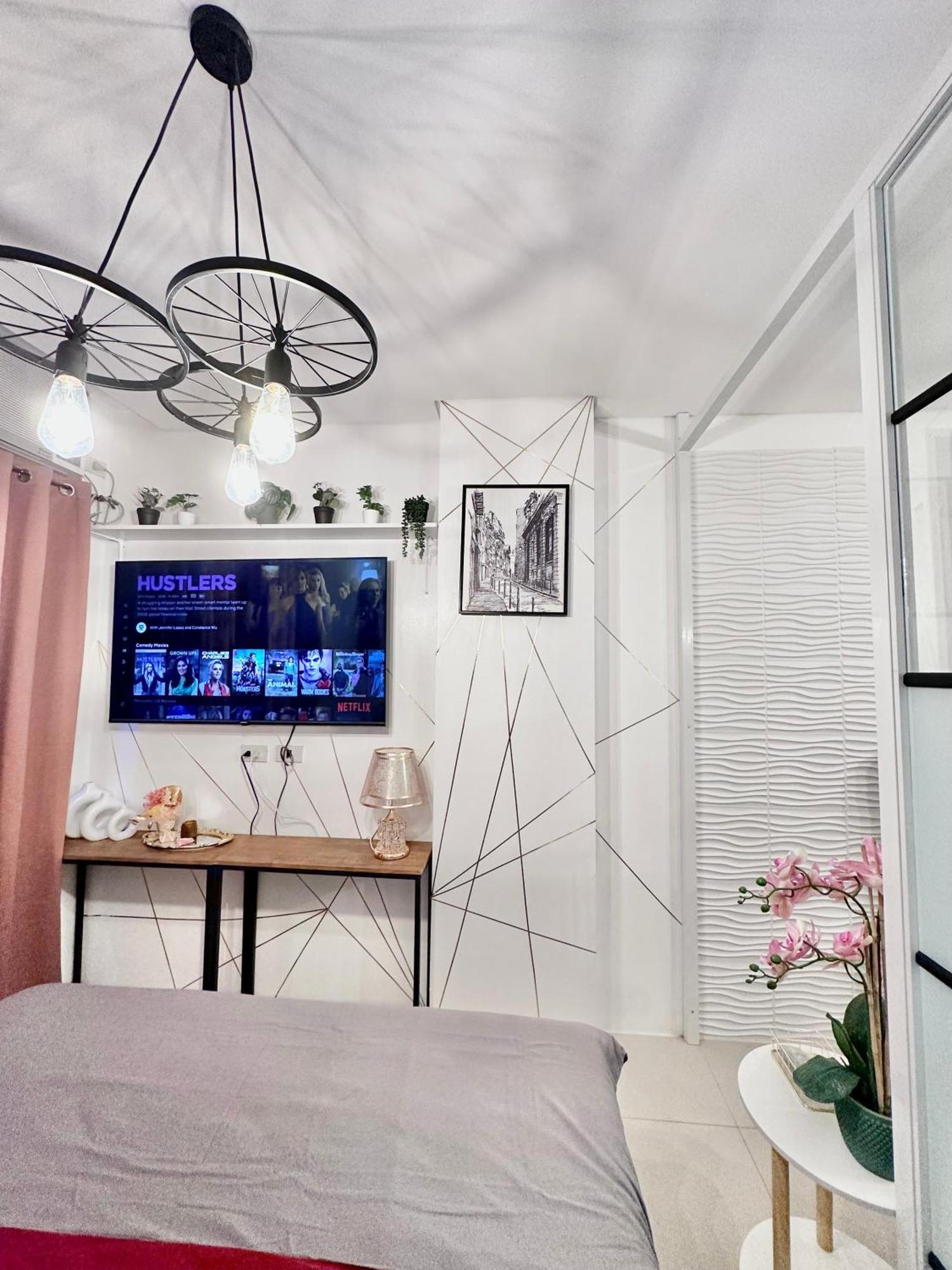 Aesthetic One Bedroom Beside Sm W Pool, Wifi And Netflix 카가얀드오로 외부 사진
