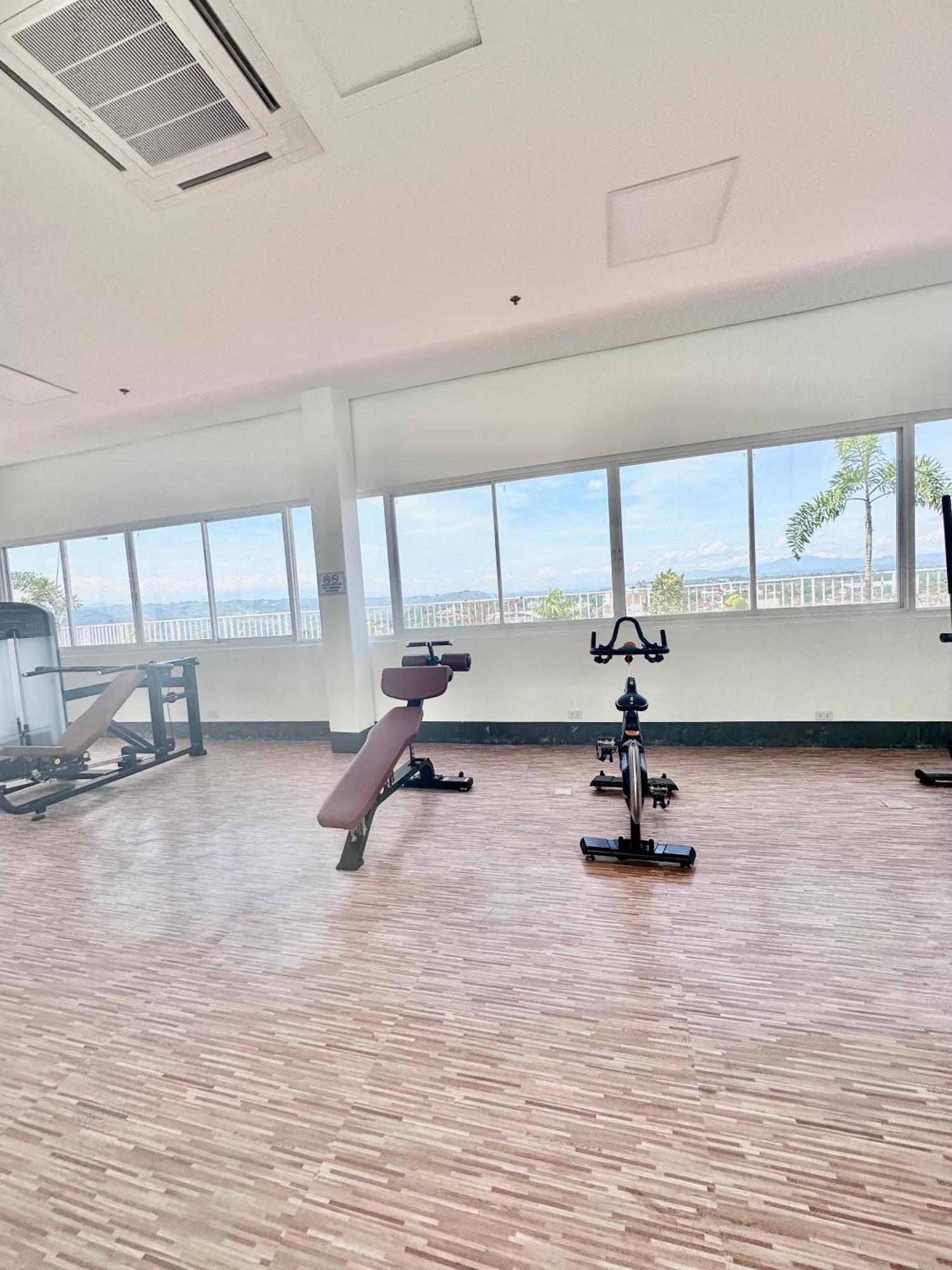 Aesthetic One Bedroom Beside Sm W Pool, Wifi And Netflix 카가얀드오로 외부 사진