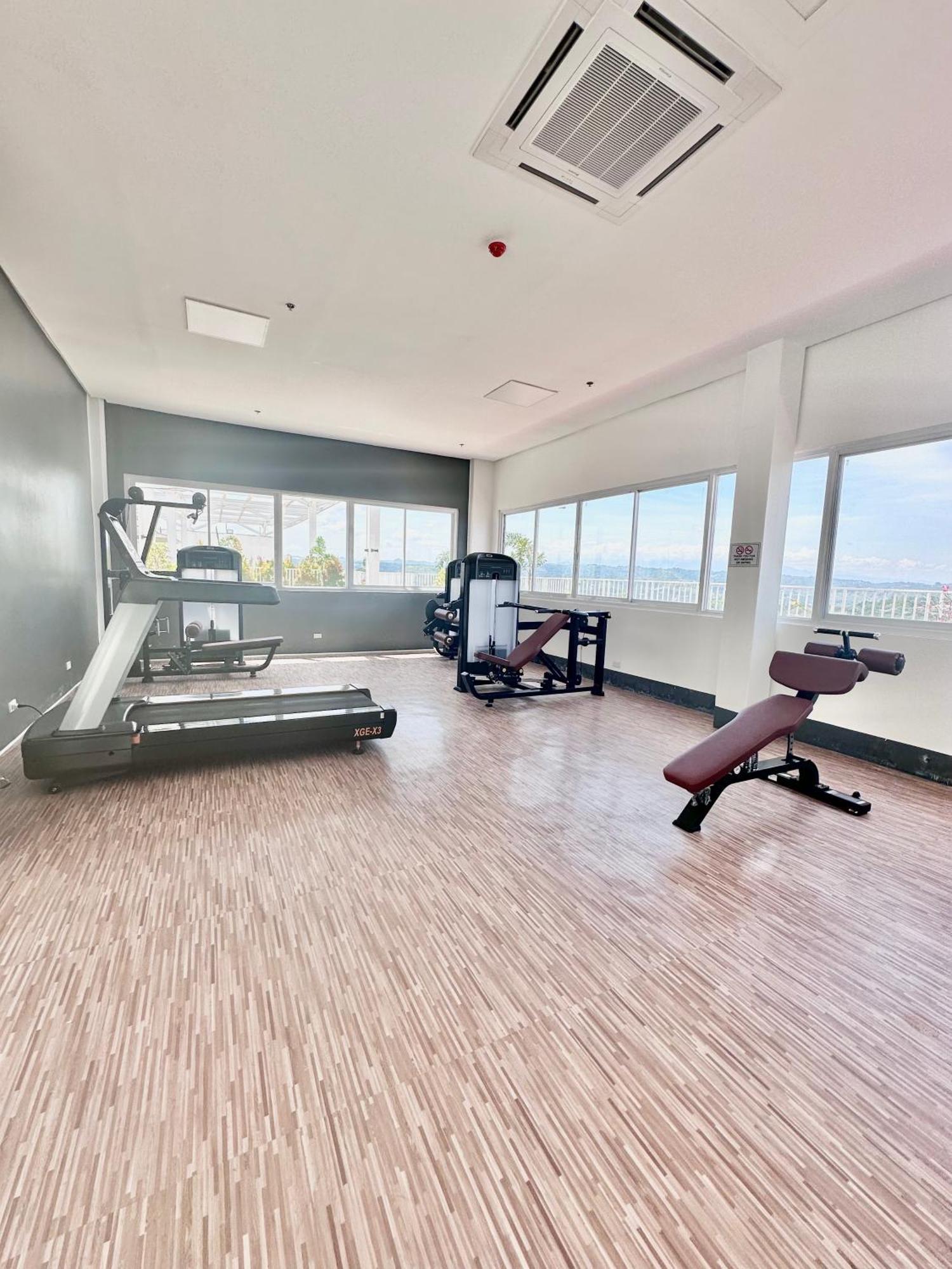 Aesthetic One Bedroom Beside Sm W Pool, Wifi And Netflix 카가얀드오로 외부 사진